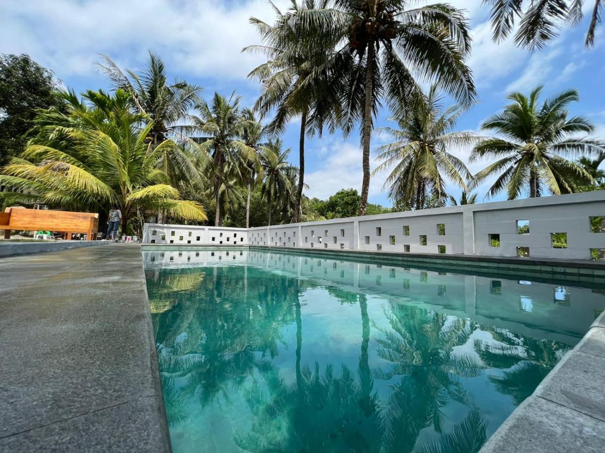 Kuta Circle Homestay Экстерьер фото