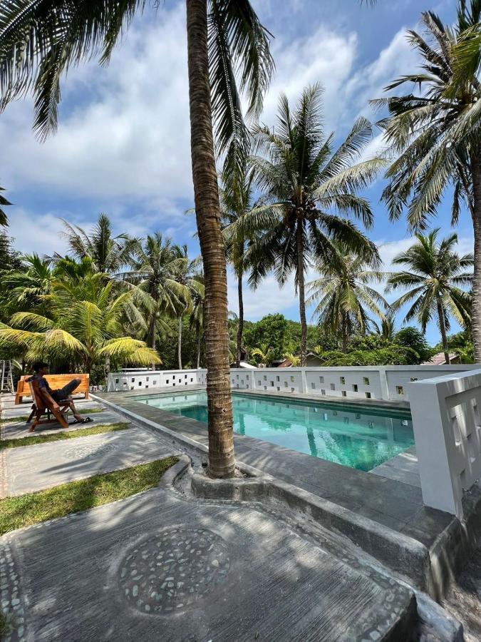 Kuta Circle Homestay Экстерьер фото