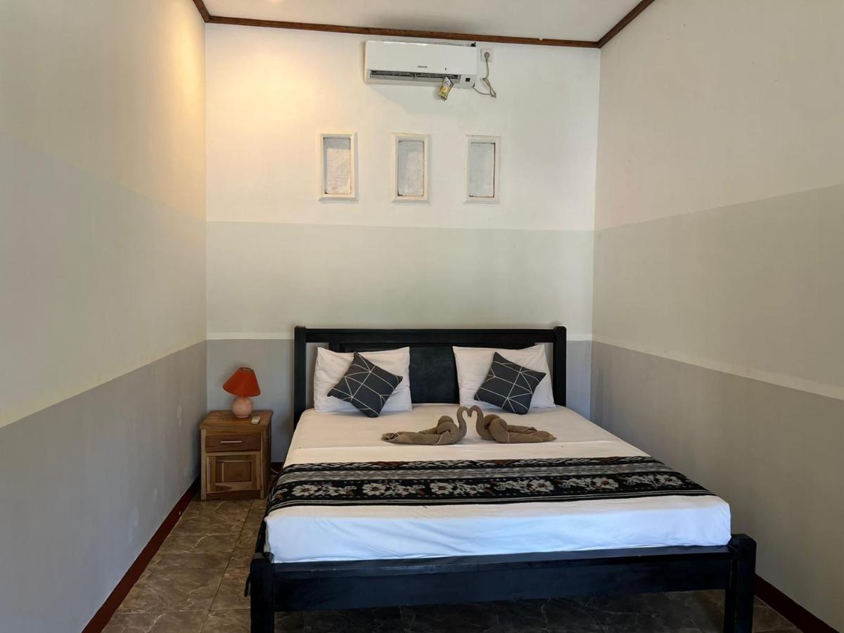 Kuta Circle Homestay Экстерьер фото