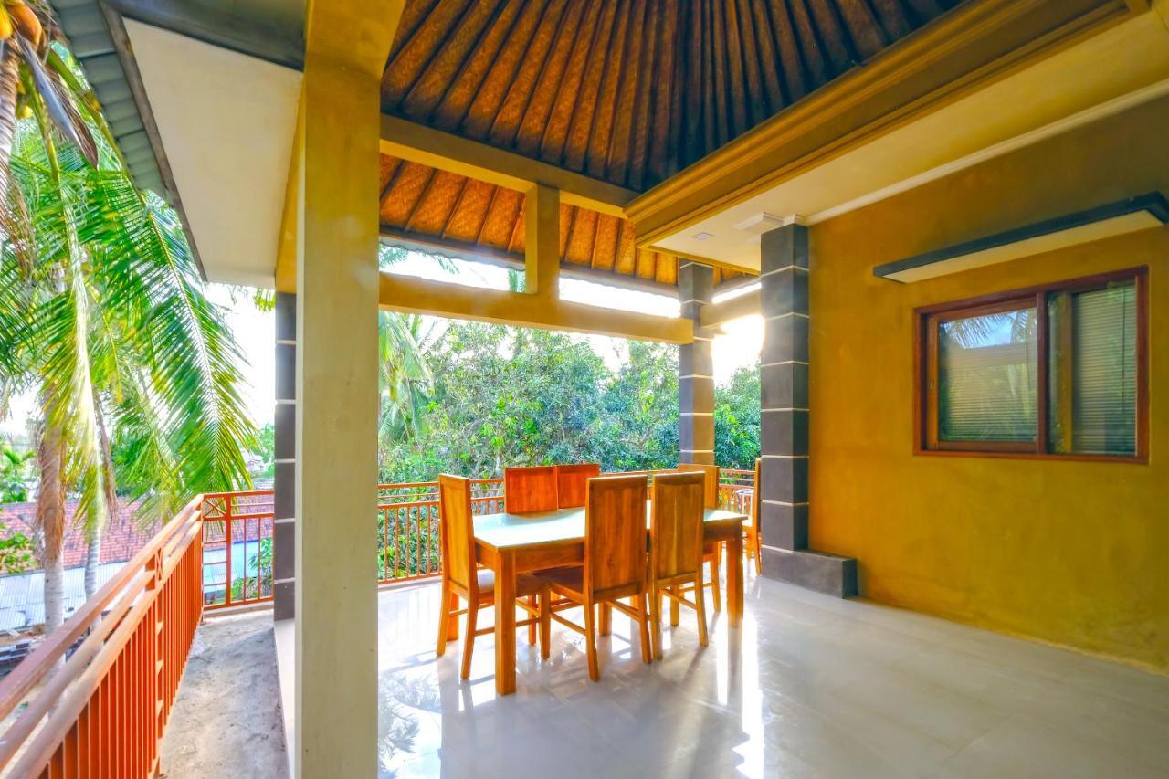 Kuta Circle Homestay Экстерьер фото