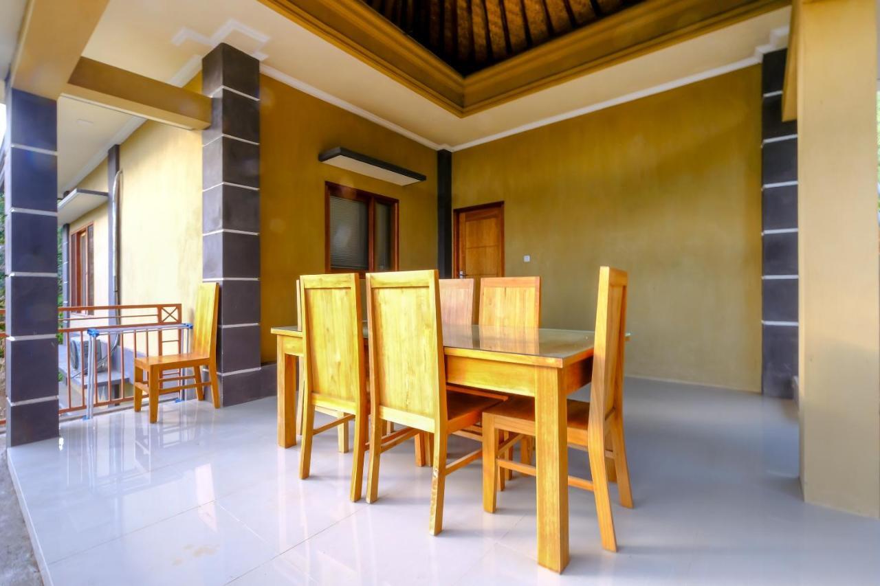 Kuta Circle Homestay Экстерьер фото