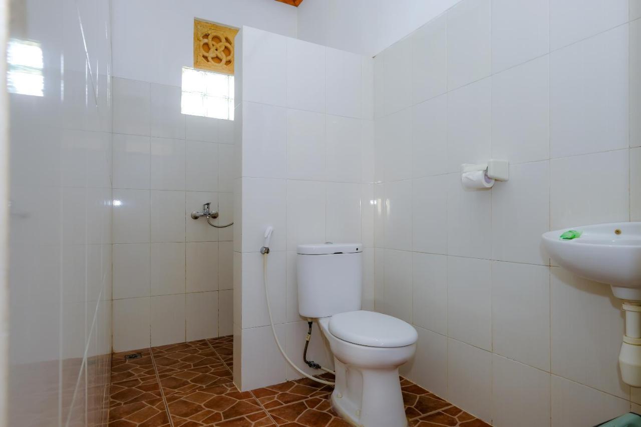 Kuta Circle Homestay Экстерьер фото